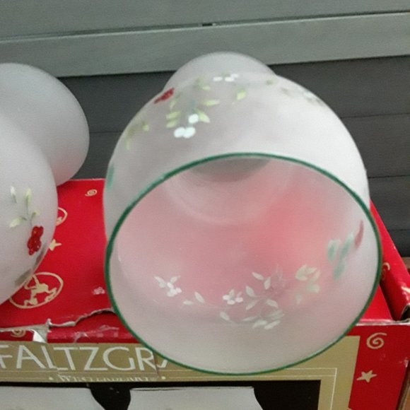 Vintage PFALTZGRAFF Mini Floating Pillar Candle Holders - Set of Two - Picture 3 of 5